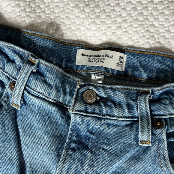 Abercrombie Curve Love Straight Leg - Picture 4 of 5
